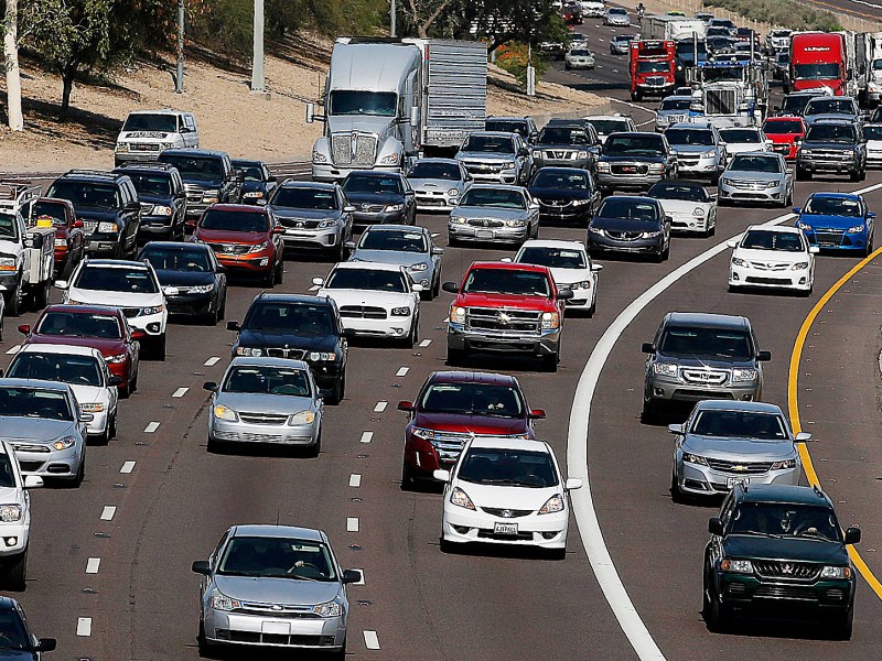 Caption: Hordes of D.C. area residents will take to the road for the Thanksgiving holiday. /Courtesy of WTOP